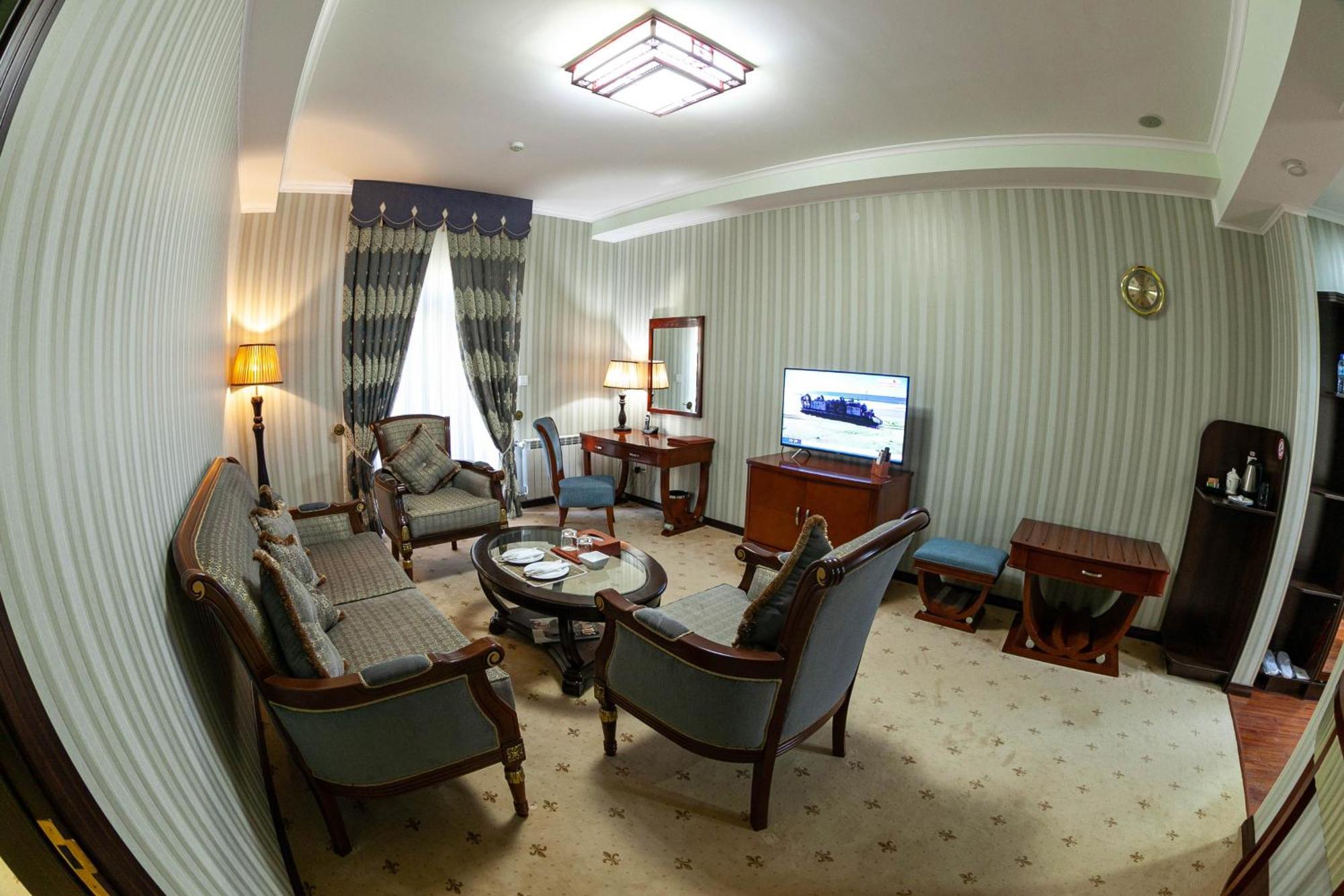 Zargaron Plaza Hotel Buxoro Luaran gambar