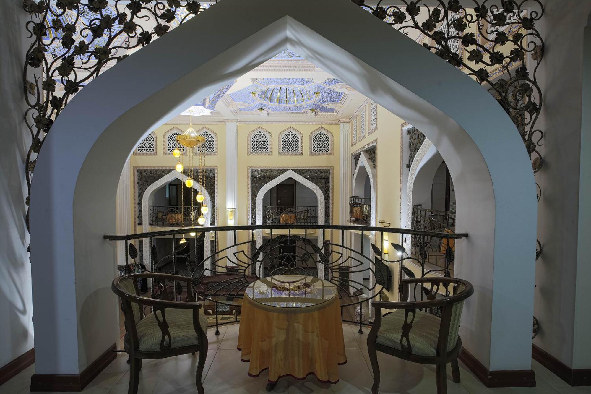 Zargaron Plaza Hotel Buxoro Luaran gambar