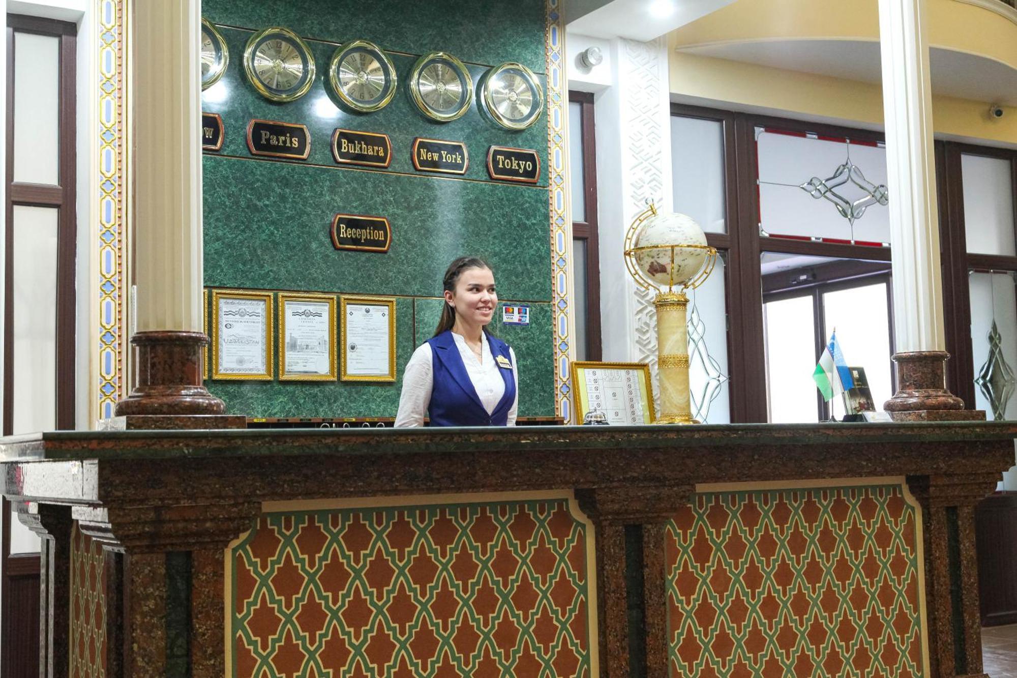 Zargaron Plaza Hotel Buxoro Luaran gambar