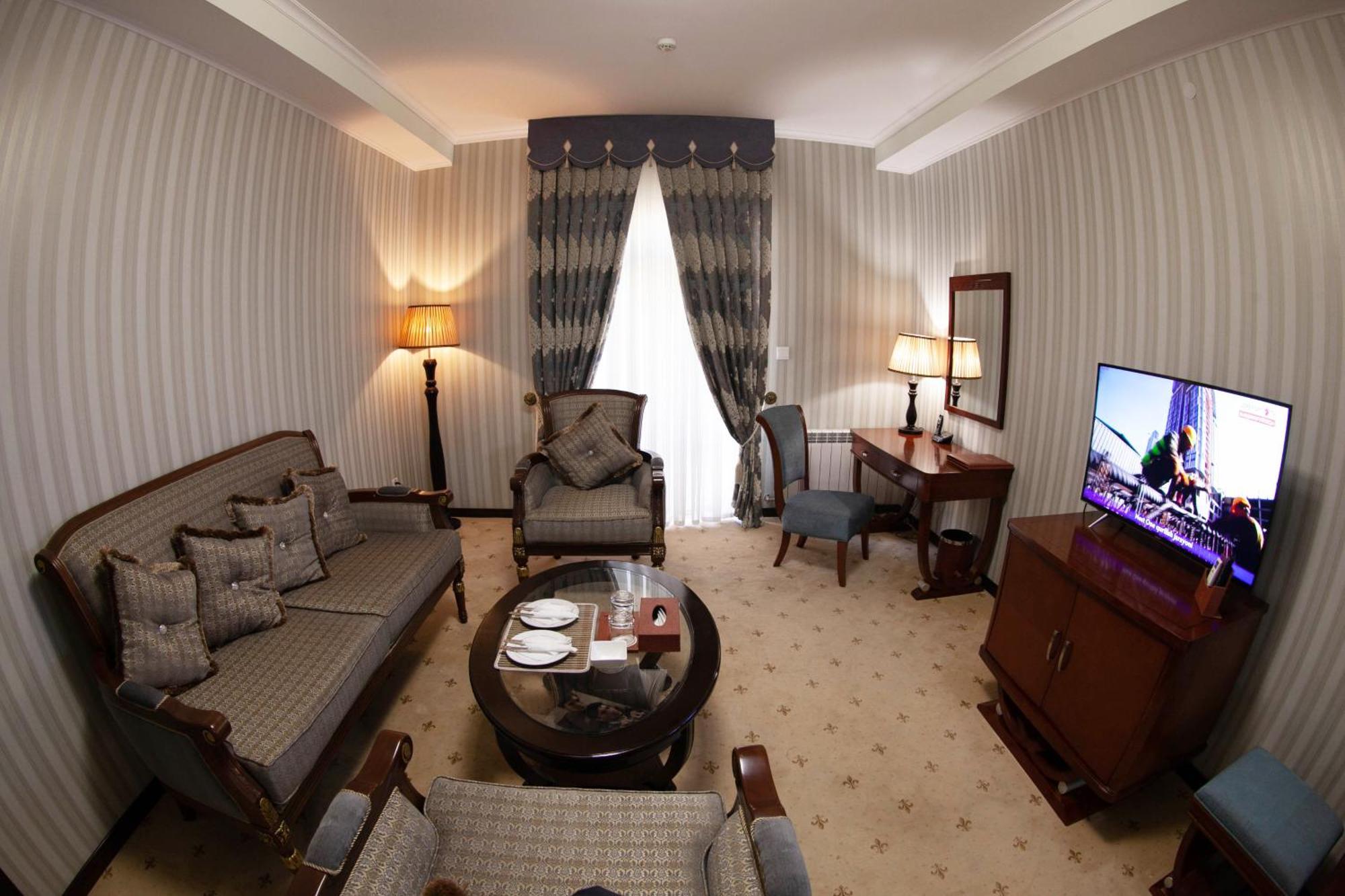 Zargaron Plaza Hotel Buxoro Luaran gambar